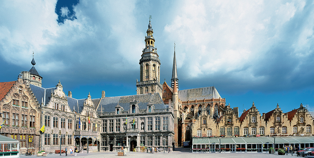 the market square of veurne