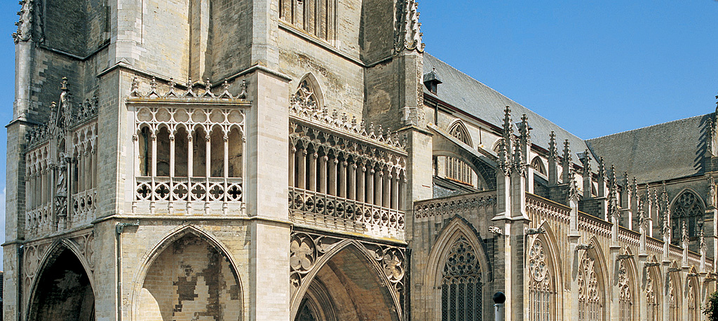 TONGRES, basilique