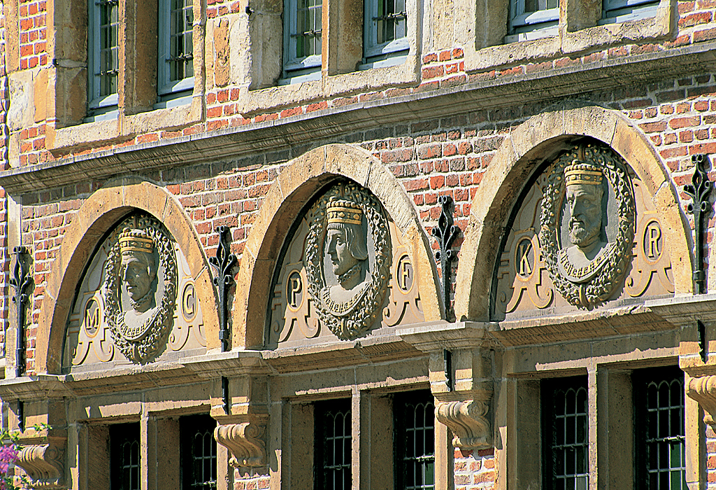 GAND, Burgstraat 4 , "la maison des Têtes couronnées"