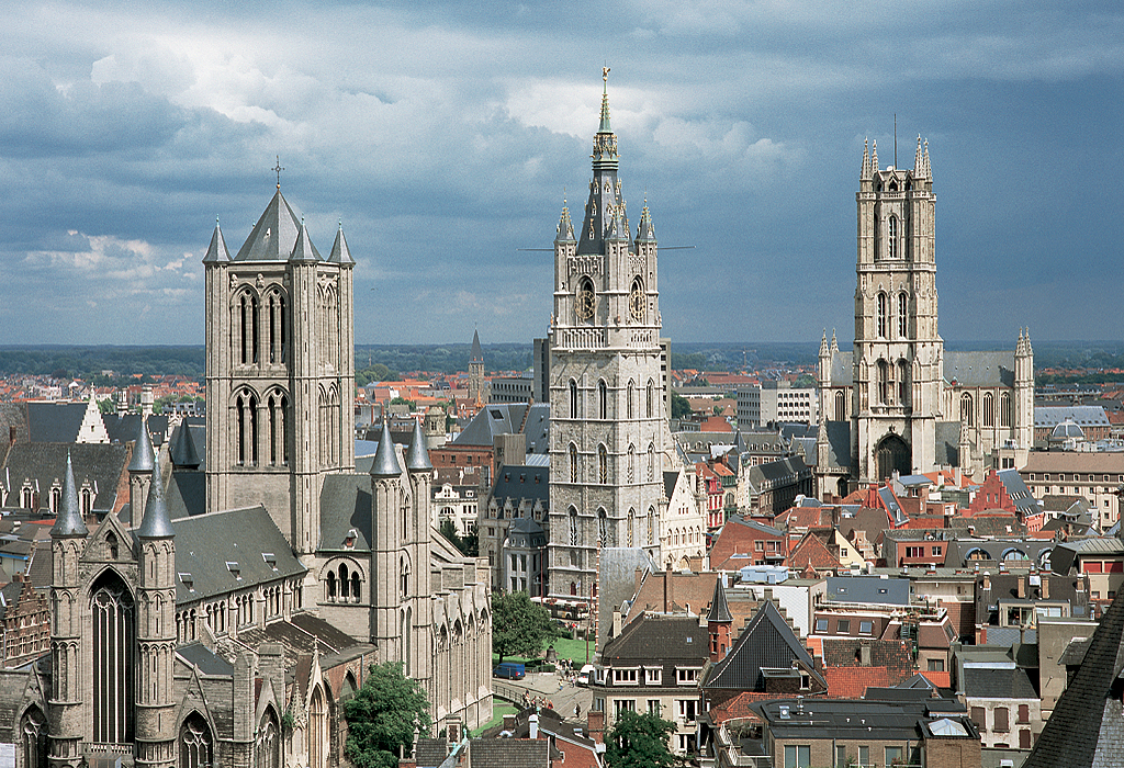 GAND, église Saint Nicolas, beffroi et cathédrale Saint-Bavon