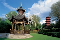 BRUSSEL, kiosk van het Chinees Paviljoen en Japanse Toren