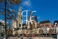 ANVERS, la Groenplaats et la cathédrale