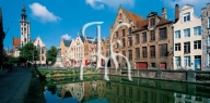 BRUGES, Place Jan van Eyck et Spiegelrei