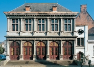 OUDENAARDE, bisshopskwartier, Onze-Lieve-Vrouwziekenhuis