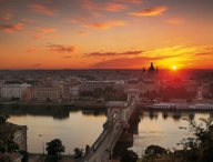 HUNGARY, Budapest, The Danube